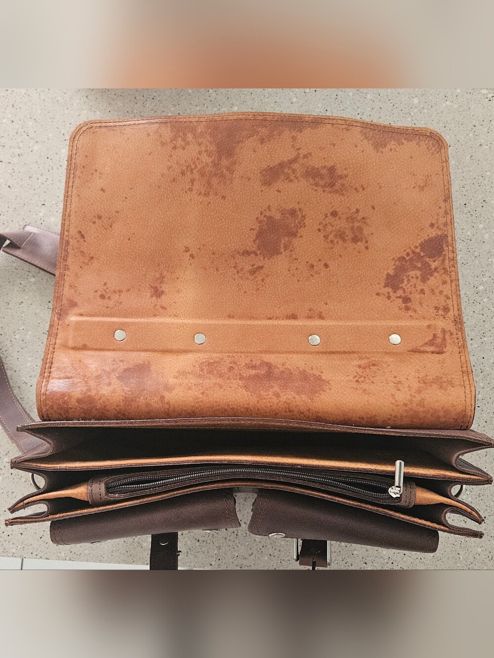 NEW Men's Brown Genuine Leather Messenger Bag Work Briefcase Distressed Style - Picture 9 of 11